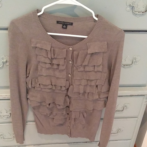 Banana Republic Sweaters - Banana Republic cardigan with ruffle detailing